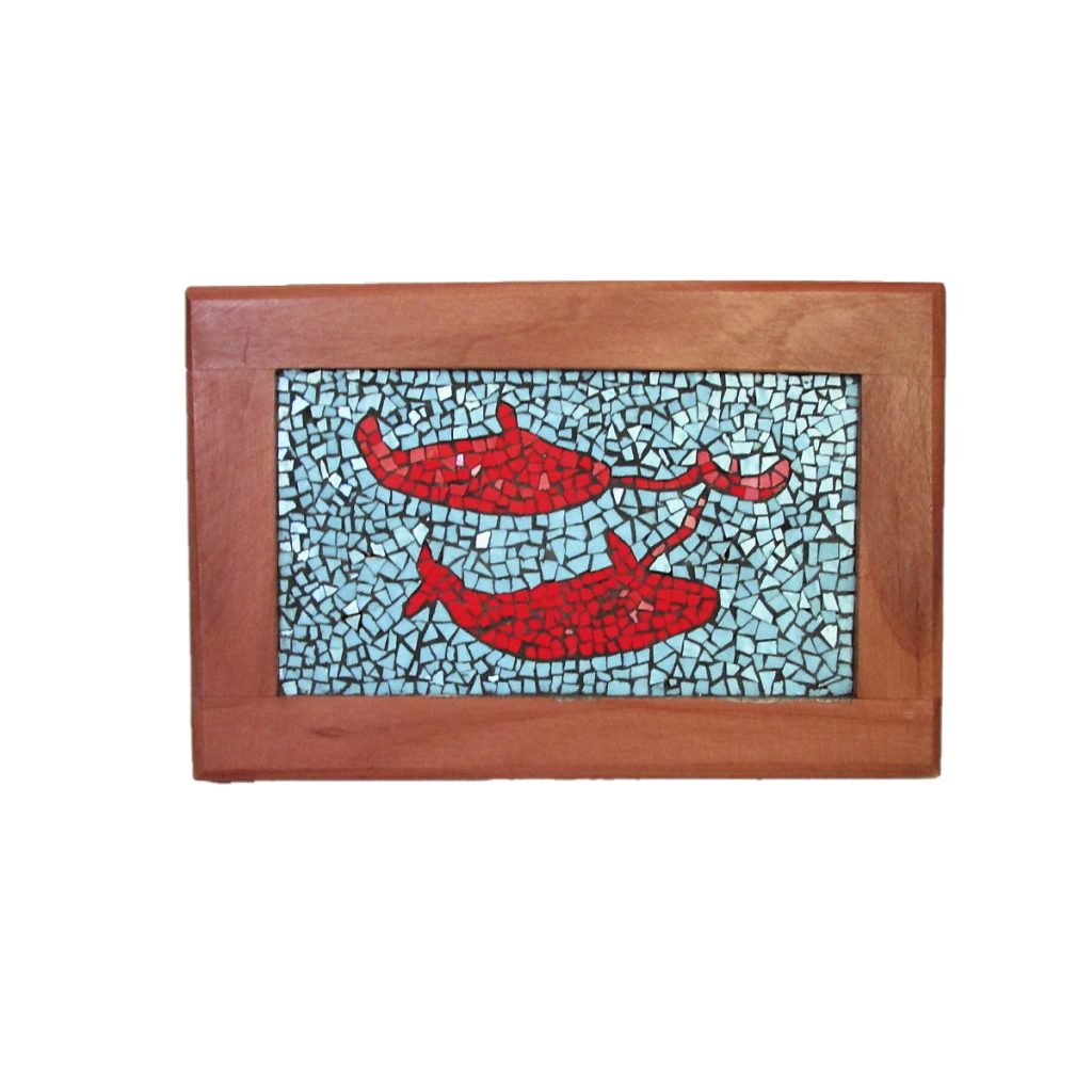 Caja de escritorio hecha en mosaico
