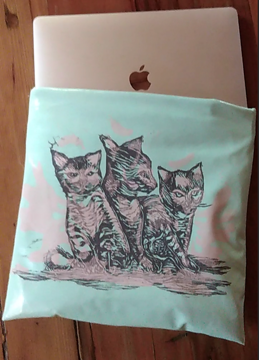 bolsa acolchada latex gatitos 2 estampados con matrices de madera talladas a mano